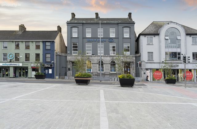 Oliver Plunkett Street, Mullingar, Co. Westmeath - Click to view photos