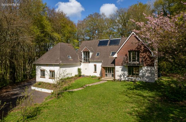 Fortitude House, Shippool, Innishannon, Co. Cork - Click to view photos