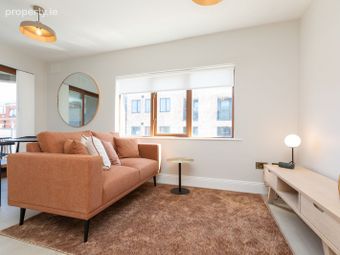 Flat 2, 38 Meath Street, The Coombe, Dublin 8