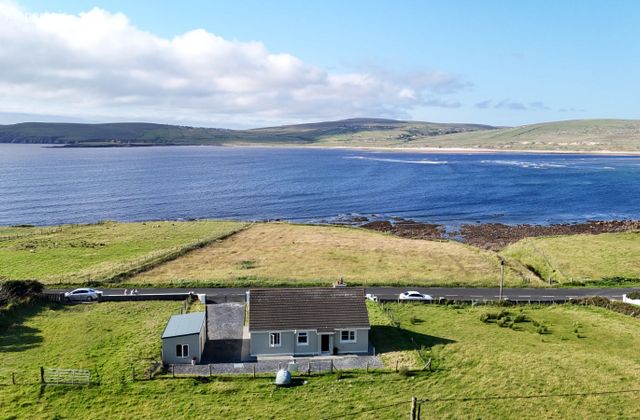 Glengad, Pullathomas, Ballina, Co. Mayo - Click to view photos