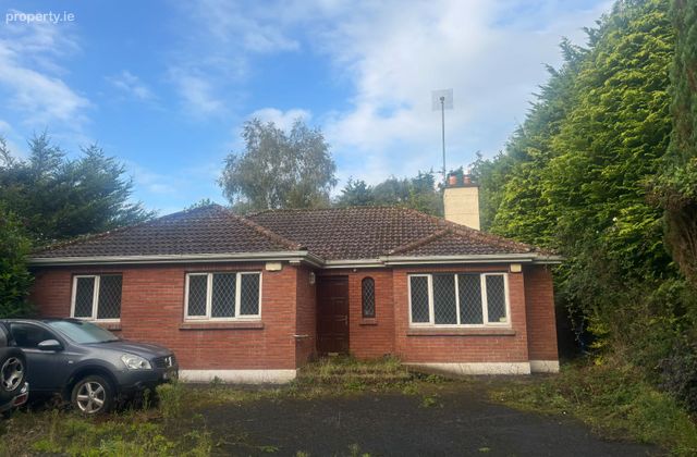 Knockdoemore, Claregalway, Claregalway, Co. Galway - Click to view photos