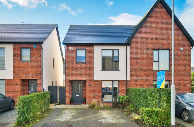 8 Graydon Way, Newcastle, Co. Dublin - Click to view photos