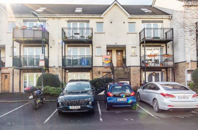 15 Seagrave Way, Dublin 11, Finglas, Dublin 11 - Click to view photos