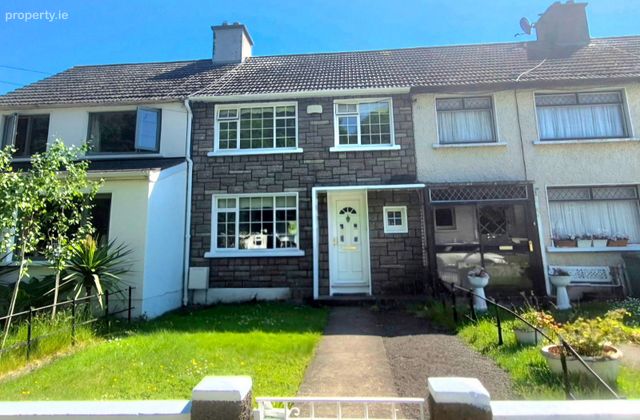 11 Griffith Drive, Finglas, Dublin 11 - Click to view photos