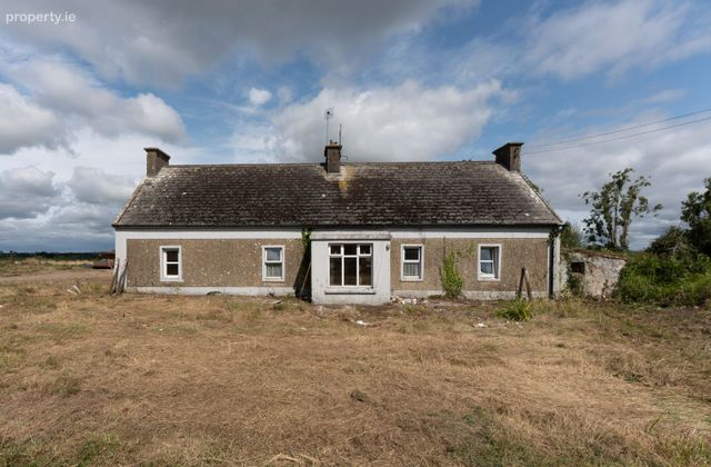 Ballinvreena, Kilmallock, Co. Limerick - Click to view photos