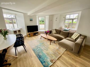 Roebuck House, Roebuck Court, Clonskeagh, Dublin 14 - Image 2