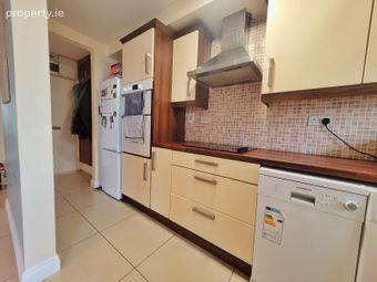 8 Corrib House, Willow Park, Shantalla, Co. Galway - Image 4