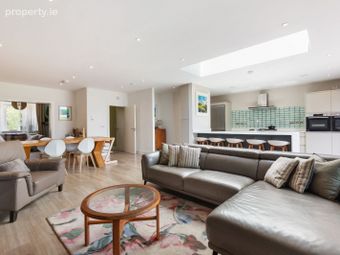 261 Upper Kilmacud Road, Dundrum, Dublin 14 - Image 5