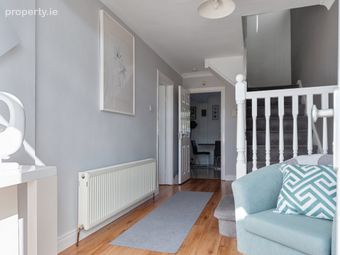 22 Hillview Drive, Dun Laoghaire, Co. Dublin, Dun Laoghaire, Co. Dublin - Image 2