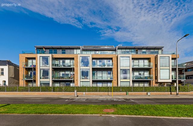 9 Seascape, Clontarf Road, Clontarf, Dublin 3, Clontarf, Dublin 3 - Click to view photos