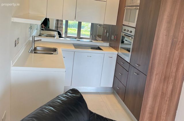 Apartment 21, Beacon, Royal Canal Park, Dublin 15 - Click to view photos