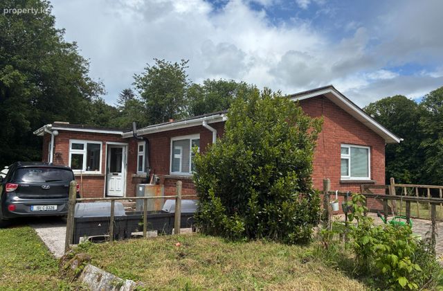 Templevally, Curraglass, Conna, Co. Cork - Click to view photos