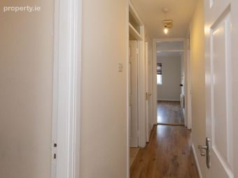 6 Green Isle Court, Clondalkin, Dublin 22 - Image 5