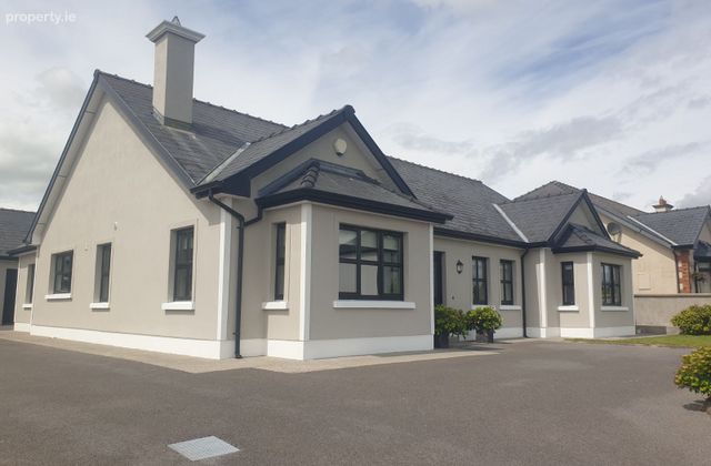 4 Woodview Court, Roscommon Town, Co. Roscommon - Click to view photos