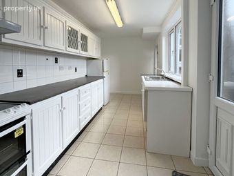 1 Mitchell Terrace, Mitchel Street, Dungarvan, Co. Waterford - Image 4