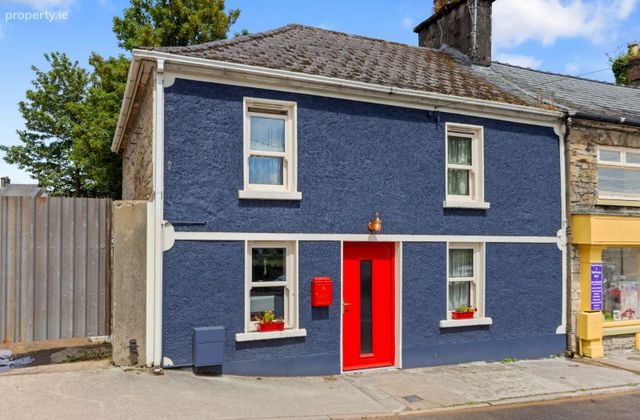 6 Abbey Street, Killaloe, Killaloe, Co. Clare - Click to view photos