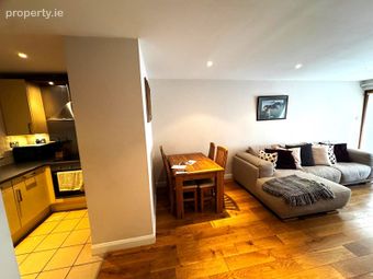 Apartment 16, Merton Hall, Milltown Avenue D06 Ka06, Milltown, Dublin 6 - Image 3