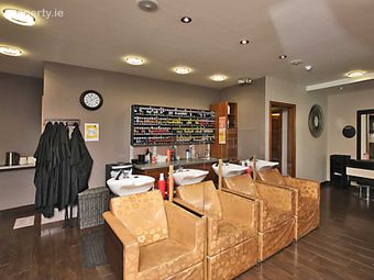 Unit 4 Castleknock Village Centre, Castleknock, Dublin 15, Co. Dublin, Castleknock, Dublin 15 - Image 5