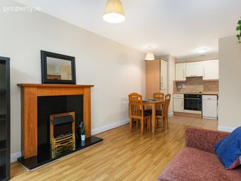304 Premier Square, Finglas, Dublin 11, Finglas, Dublin 11 - Image 4
