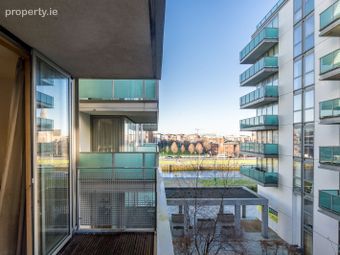 12 Blackwater House, IFSC, Dublin 1 - Image 5