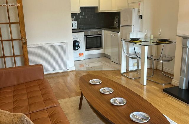 Apartment 25, Bellevue Court, Dornden Park, Booter, Merrion, Dublin 4 - Click to view photos