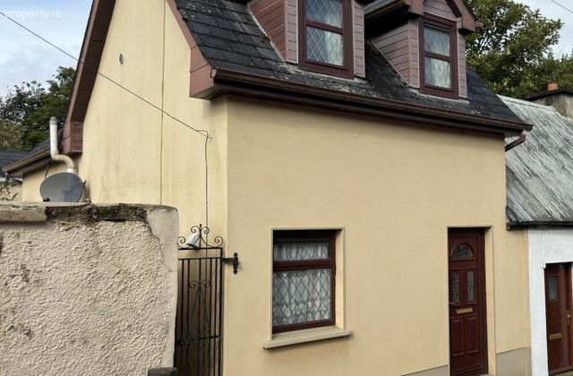 Island Road, Newmarket, Co. Cork - Click to view photos