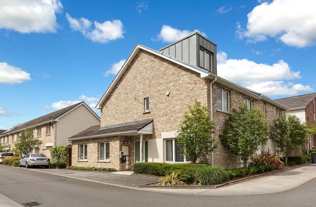 2 River Drive, Ashtown, Dublin 15, Ashtown, Dublin 15 - Click to view photos