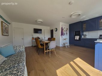 9 The Crescent, Stonehaven, Naas, Co. Kildare - Image 4