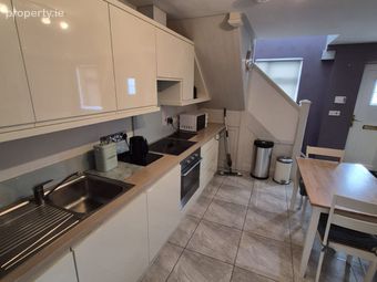 76 Saint Kevin Square, Cork, Cork City Centre, Co. Cork - Image 3