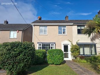 9 The Townhouses, Crab Lane, Ballintemple, Co. Cork - Image 2