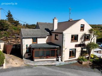 Bunbeg House, Harbour Road, Bun Beag, Co. Donegal, Bunbeg, Co. Donegal