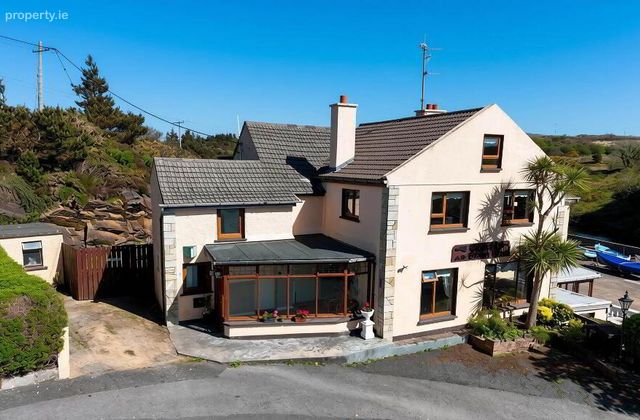Bunbeg House, Harbour Road, Bun Beag, Co. Donegal, Bunbeg, Co. Donegal - Click to view photos