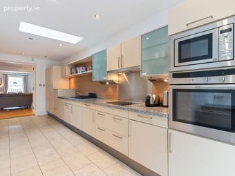 18 Albert Place East, Grand Canal Street, Dublin 2, Dublin 2 - Image 5