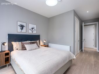 2 Bed Unit, Glencairn, Leopardstown, Dublin 18 - Image 2