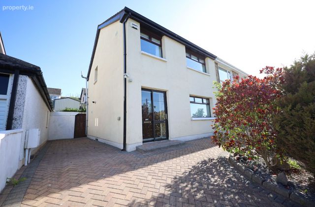 40 Maurland, Carrigaline, Carrigaline, Co. Cork - Click to view photos