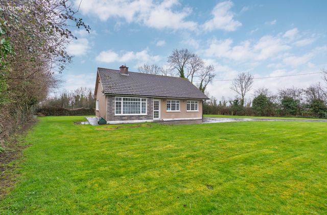 The Bungalow, Ballynagall, Ballickmoyler, Carlow, Co. Laois, Arless, Co. Laois - Click to view photos