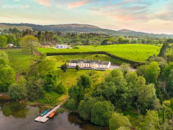 Rinneroon Bay House, Lough Corrib, Oughterard, Co. Galway, Oughterard, Co. Galway - Image 4