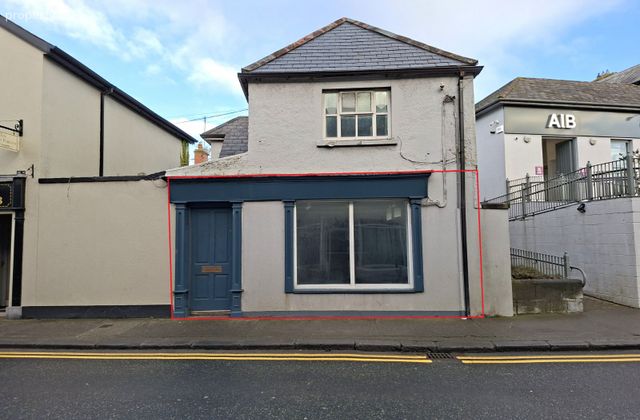 John's Place, Birr, Co. Offaly - Click to view photos