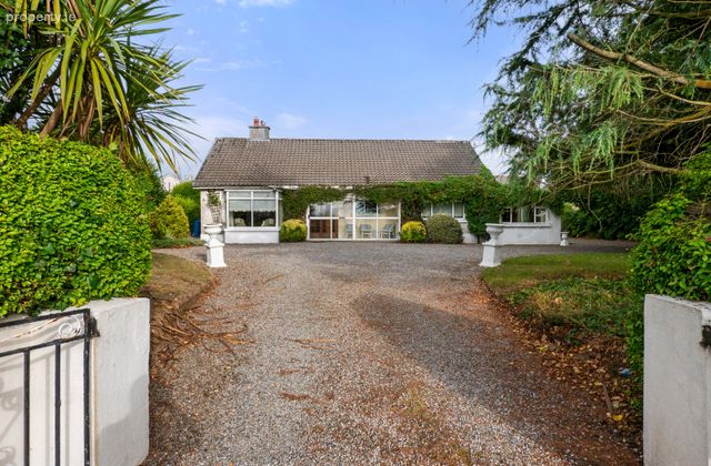 Hospital Road, New Ross, New Ross, Co. Wexford - Click to view photos