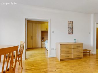 Apartment 23, Canon Court, Christchurch, Dublin 8 - Image 3