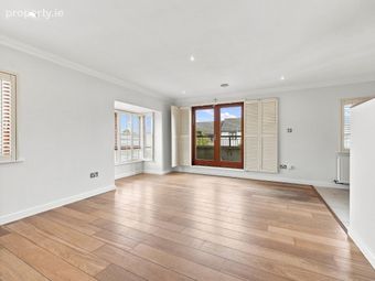 42 Oak Hall, The Hill, Malahide, Co. Dublin - Image 3