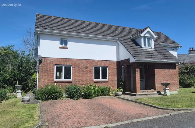 Cumberland Gardens, Emmet Street, Birr, Co. Offaly - Click to view photos