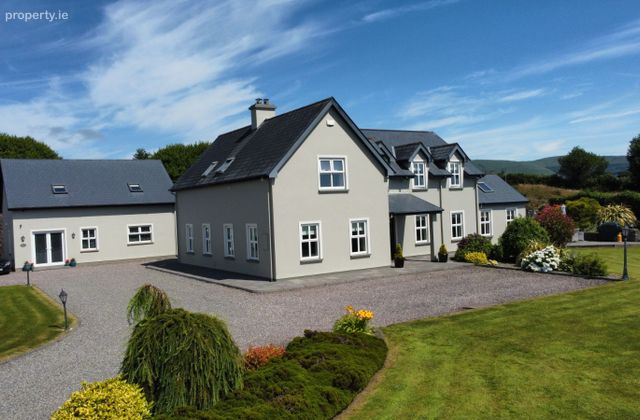 Rocklawn, Skahanagh, Bantry, Co. Cork - Click to view photos
