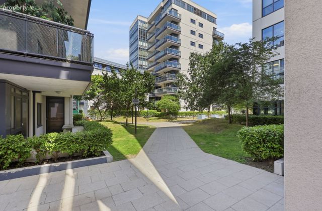 221 Kilmainham Square, Kilmainham, Dublin 8 - Click to view photos