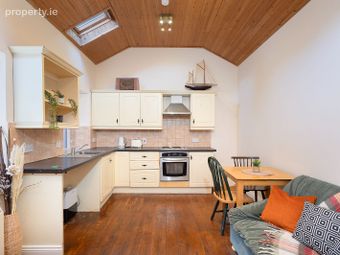 Crescent Lodge, The Crescent, Spy Hill, Cobh, Co. Cork - Image 3